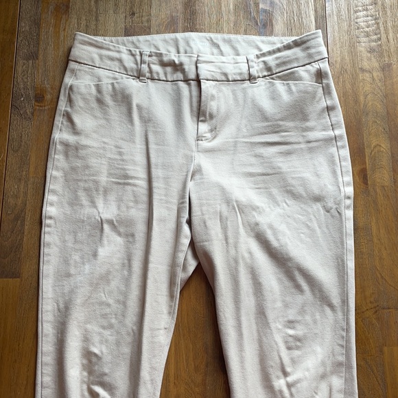Old Navy Pixie Khaki Pants - Picture 2 of 4